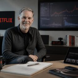 découvrez comment reed hastings, ceo de netflix, révolutionne l'industrie du divertissement grâce à son art de l'innovation continue et sa vision audacieuse.